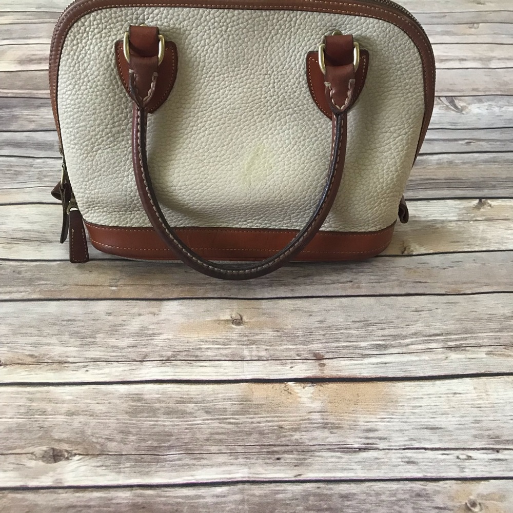 Vintage Dooney and Bourke small domed satchel - Picture 3 of 8